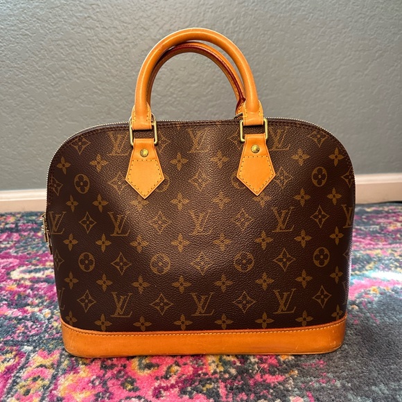 Louis Vuitton Alma PM - Picture 3 of 16